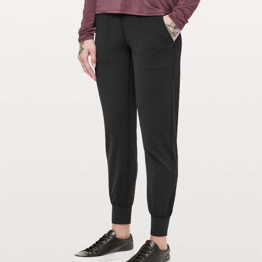 Lululemon align jogger 28”